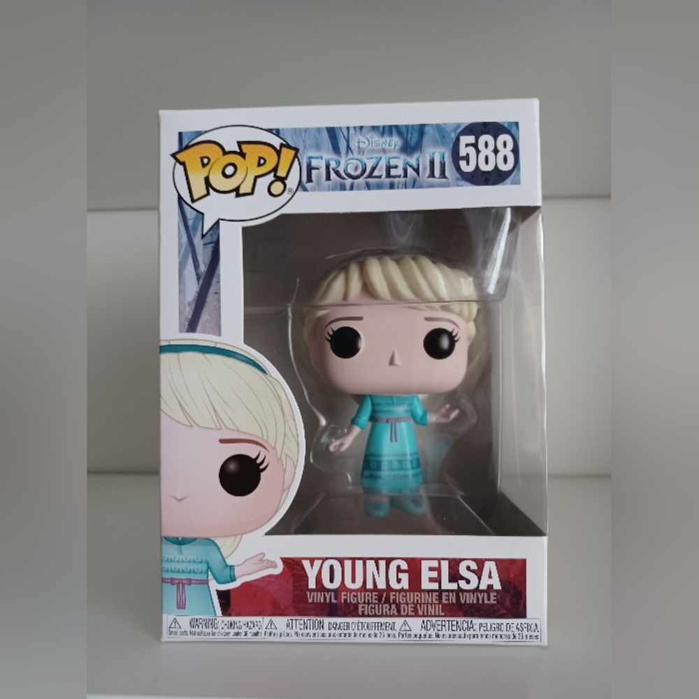 Disney Young Elsa From Frozen II 588 Animation Movies Vinyl Figure Funko Pop Toy